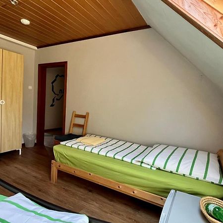 Bed and Breakfast Franky House Am Nuerburgring à Quiddelbach Extérieur photo