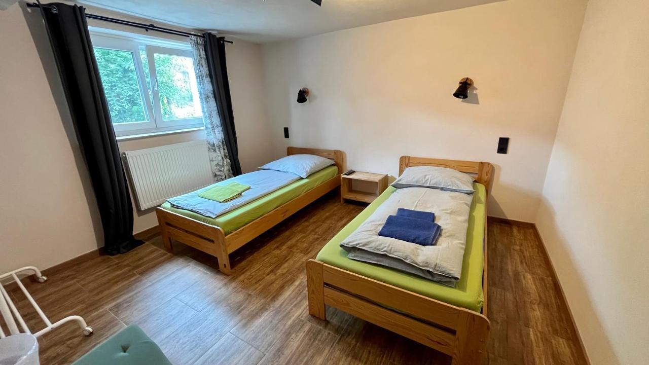 Bed and Breakfast Franky House Am Nuerburgring à Quiddelbach Extérieur photo