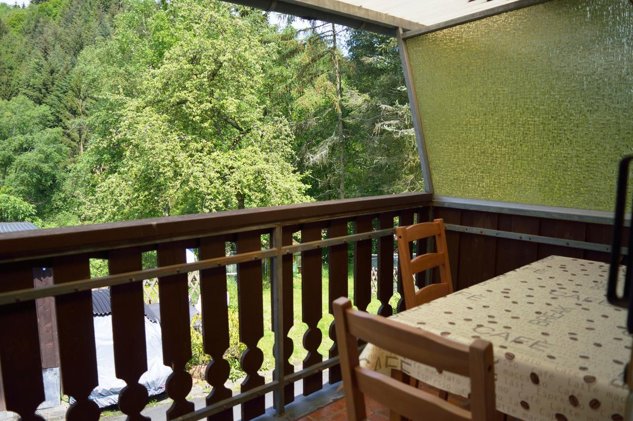 Bed and Breakfast Franky House Am Nuerburgring à Quiddelbach Extérieur photo