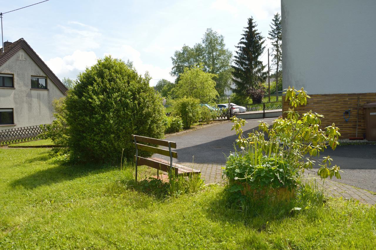 Bed and Breakfast Franky House Am Nuerburgring à Quiddelbach Extérieur photo