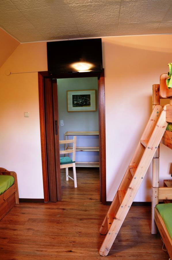 Bed and Breakfast Franky House Am Nuerburgring à Quiddelbach Extérieur photo
